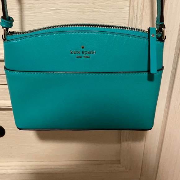 kate spade Handbags - NWOT Teal Kate Spade Crossbody